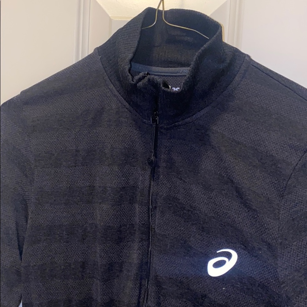 Stretchy, Light, Reflective ASICS Running Jacket